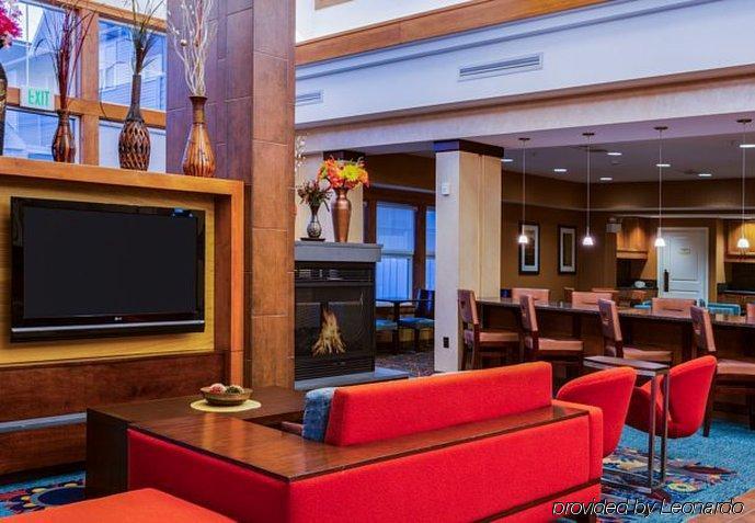Hotel By Marriott Hazleton